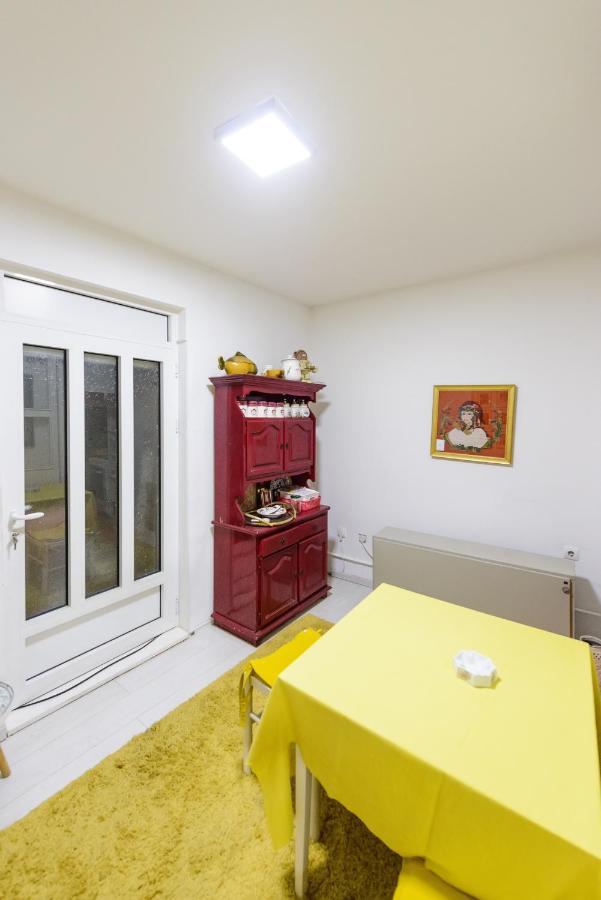 Apartman Lala Apartment Kraljevo Exterior photo